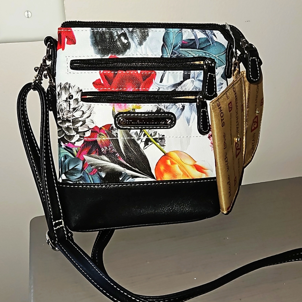 Stone Mountain Floral Leather Crossbody bag. New